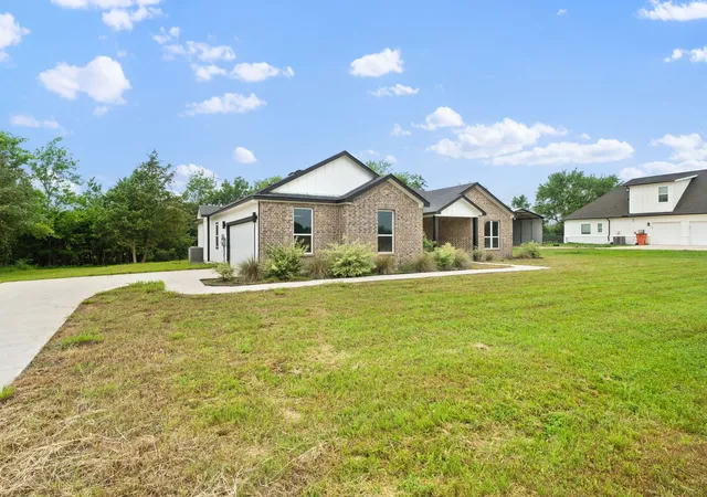 Homes for sale in Greenville, TX | 646 County Road 4109, Greenville, TX 75401 | MLS# 21255297