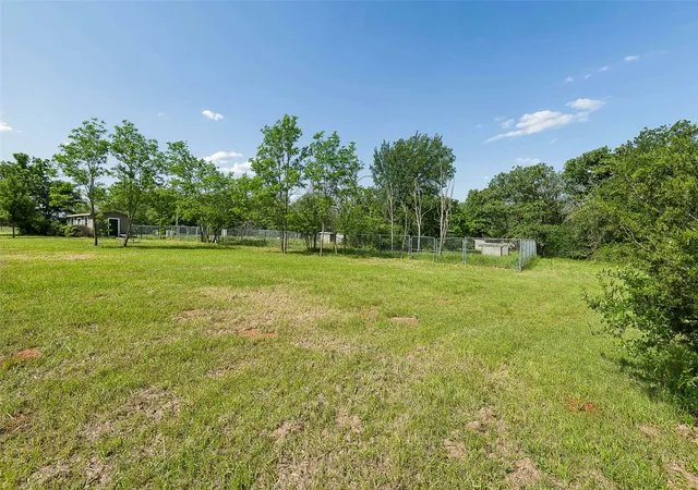 Photo 3 of Sale Pending at 194 Private Road 4663, Boyd, TX 76023 | MLS# 21254839 | Listing updated on 2026-08-20