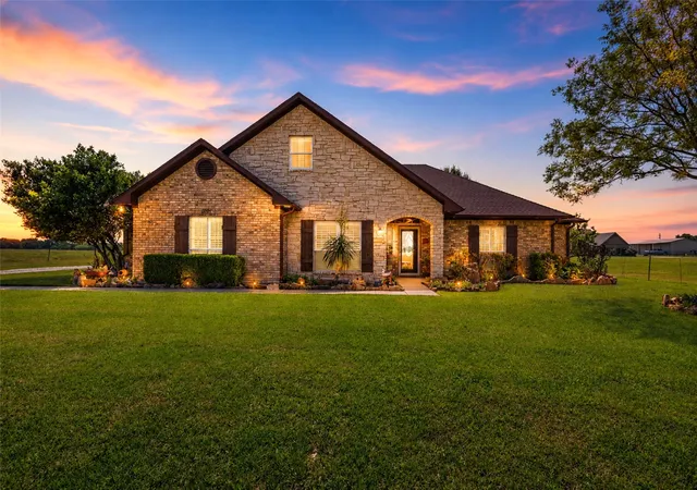 Photo 1 of Single family home for sale at 8034 Fm 902, Howe, TX 75459 | MLS# 21252351 | Listing updated on 2026-08-22