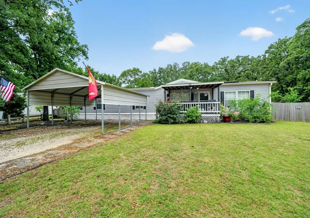 Homes for sale in Gun Barrel City, TX | 159 Tres Lagos Blvd, Gun Barrel City, TX 75156 | MLS# 21232663