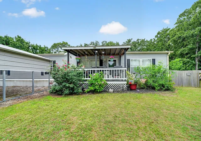 Homes for sale in Gun Barrel City, TX | 159 Tres Lagos Blvd, Gun Barrel City, TX 75156 | MLS# 21232663