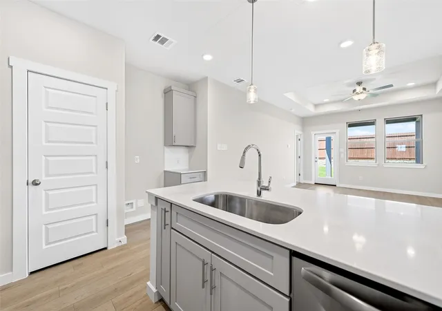 Photo 3 of Sale Pending at 3516 Hank Dr, Heartland, TX 75126 | MLS# 21255392 | Listing updated on 2026-07-27