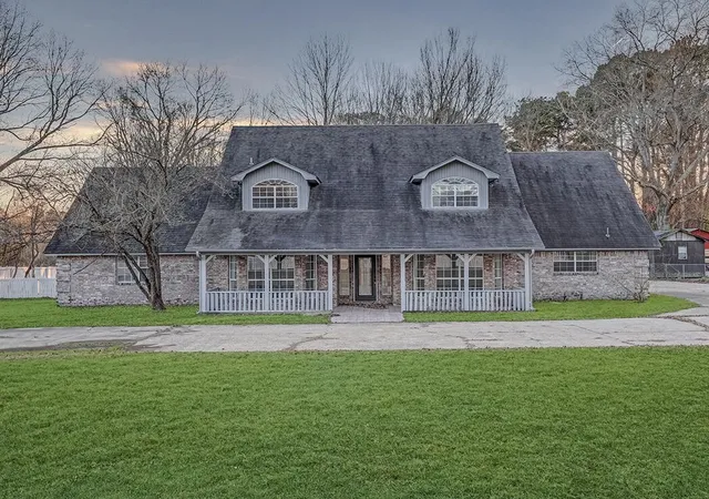 Photo 1 of Single family home for sale at 2607 Lonnie Ln, Texarkana, TX 75501 | MLS# 21235911 | Listing updated on 2026-08-25