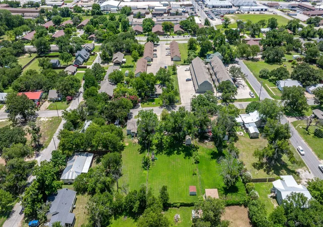 4th image of 1425-1435 Groesbeck St, Stephenville, TX 76401 | MLS# 21253345