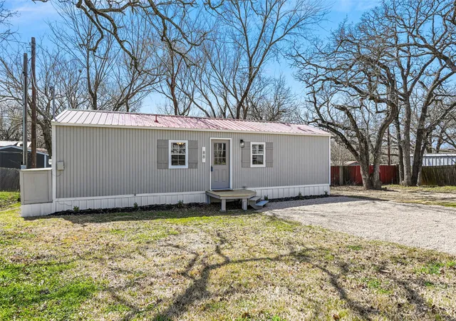 Homes for sale in Alvarado, TX | 88 Live Oak St, Alvarado, TX 76009 | MLS# 21255362