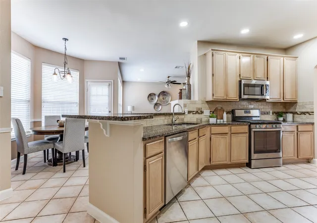 Photo 3 of Sale Pending at 3909 Rolling Hills Dr, Plano, TX 75025 | MLS# 21197460 | Listing updated on 2026-05-13
