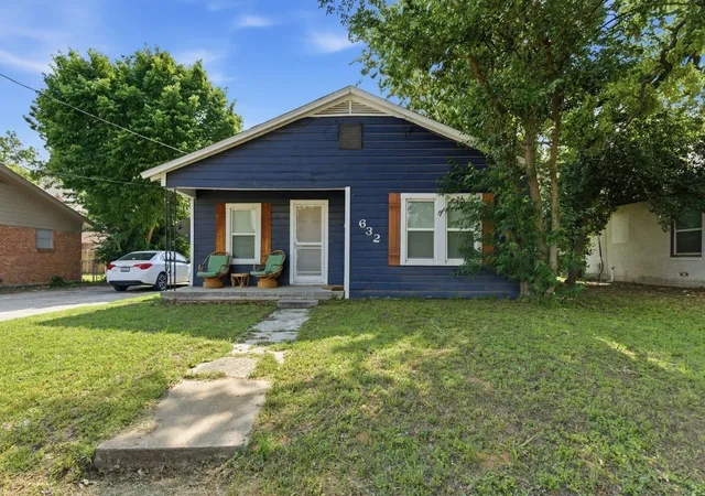 Photo 1 of Multi family home for sale at 632 N Ollie St, Stephenville, TX 76401 | MLS# 21247901 | Listing updated on 2026-09-18