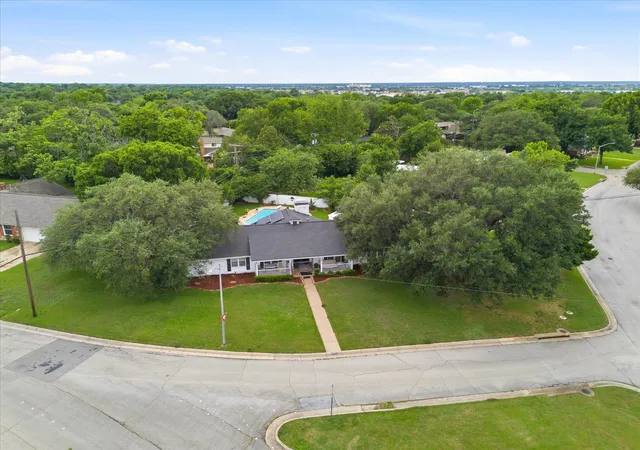 Photo 40 of Single family home for sale at 6079 Wonder Dr, Fort Worth, TX 76133 | MLS# 21254809 | Listing updated on 2026-07-16