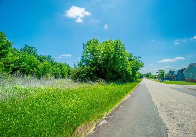Photo 3 of Land for sale at 4507 Mimosa Dr, Granbury, TX 76048 | MLS# 21248647 | Listing updated on 2026-09-17
