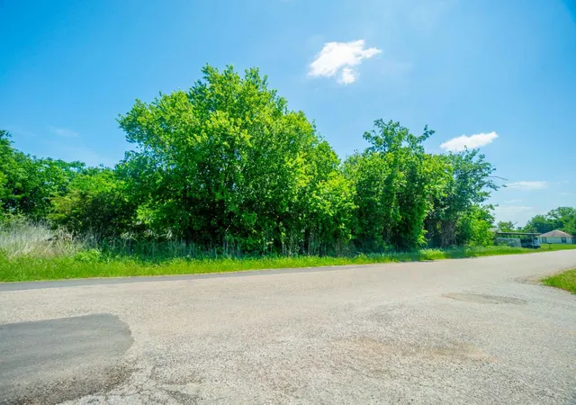 Photo 4 of Land for sale at 4507 Mimosa Dr, Granbury, TX 76048 | MLS# 21248647 | Listing updated on 2026-09-17