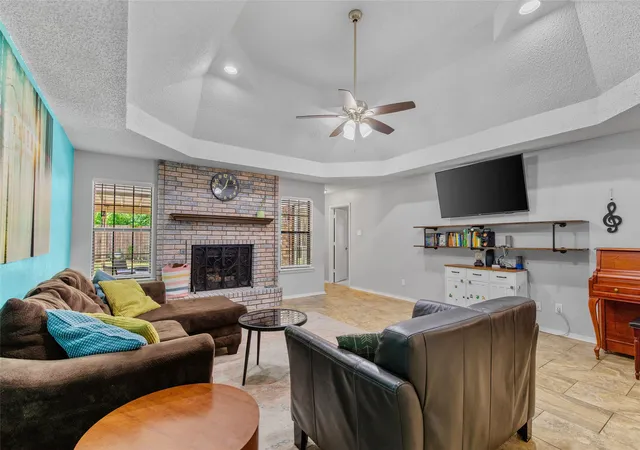 Photo 3 of Sale Pending at 3918 Winston Dr, Denton, TX 76210 | MLS# 21252064 | Listing updated on 2026-07-24