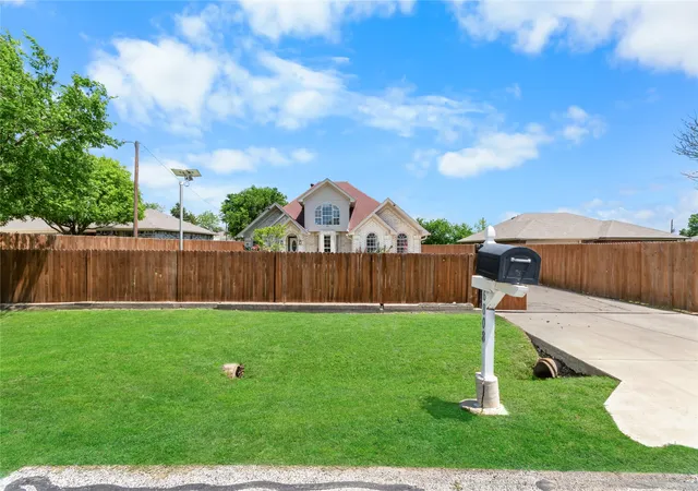 Photo 2 of Single family home for sale at 6808 Marvin Brown St, Fort Worth, TX 76179 | MLS# 21253763 | Listing updated on 2026-08-18