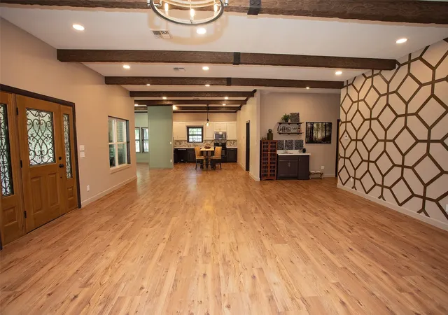 Photo 4 of Single family home for sale at 162 Eastledge Dr, Graham, TX 76450 | MLS# 21246761 | Listing updated on 2026-08-27