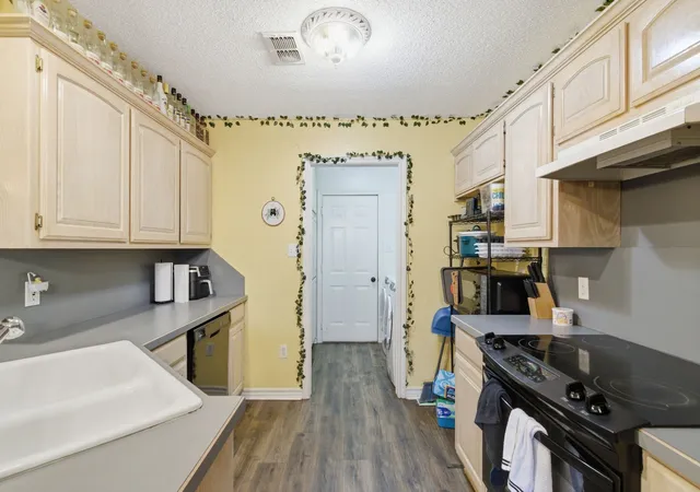 Photo 4 of Multi family home for sale at 1723 Sully Ct, Stephenville, TX 76401 | MLS# 21247812 | Listing updated on 2026-09-18