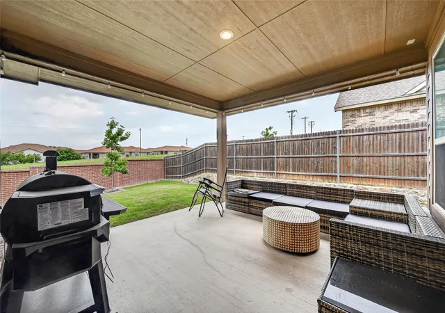 Homes for sale in Weatherford, TX | 1504 Shindig Ct, Weatherford, TX 76087 | MLS# 21255551