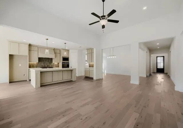 Photo 3 of Single family home for sale at 1811 Flowerfield Ln, Mansfield, TX 76063 | MLS# 21255567 | Listing updated on 2026-10-07