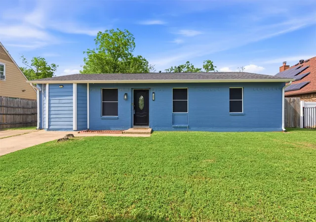 Homes for sale in Balch Springs, TX | 14021 Horseshoe Trl, Balch Springs, TX 75180 | MLS# 21255479