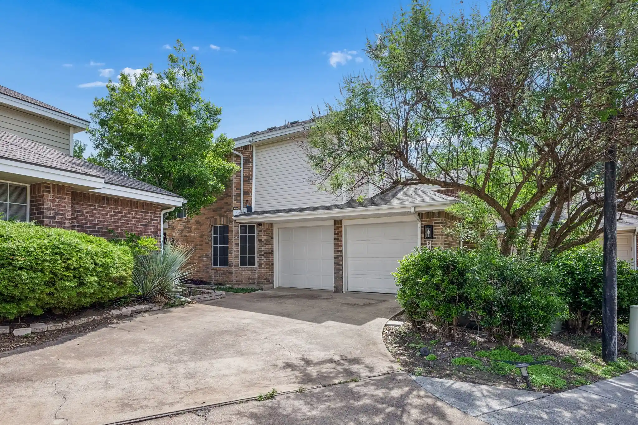 Photo 1 of Single family home for sale at 9404 Penny Ln, Irving, TX 75063 | MLS# 21252129 | Listing updated on 2026-05-28