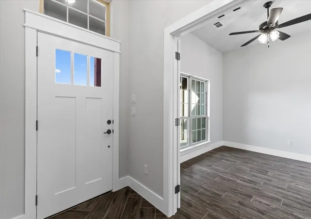 Photo 4 of Sale Pending at 1045 Uplift Dr, Weatherford, TX 76087 | MLS# 21255658 | Listing updated on 2026-07-17