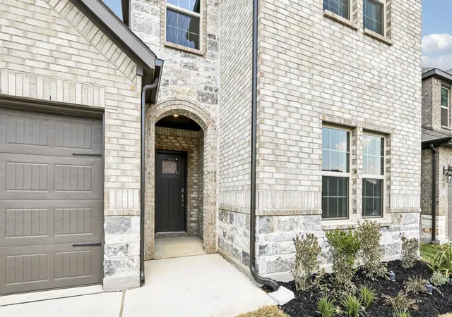 Photo 3 of Single family home for sale at 10009 Silver Nugget St, Aubrey, TX 76227 | MLS# 21255665 | Listing updated on 2026-10-07