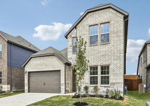 Photo 3 of Single family home for sale at 10009 Silver Nugget St, Aubrey, TX 76227 | MLS# 21255665 | Listing updated on 2026-10-07