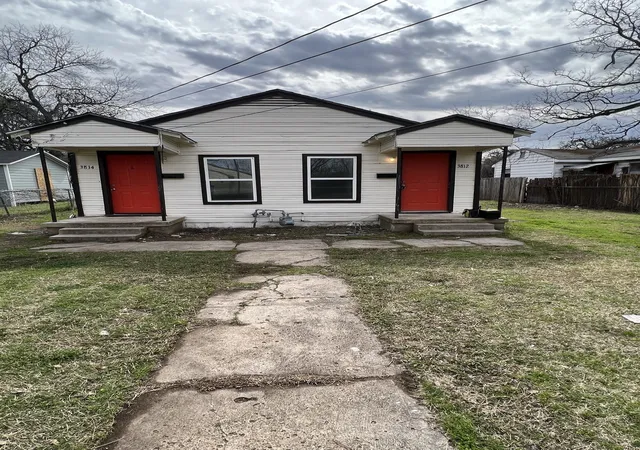 Photo 1 of Multi family home for sale at 3812 Hancock St, Dallas, TX 75210 | MLS# 21255673 | Listing updated on 2026-09-15