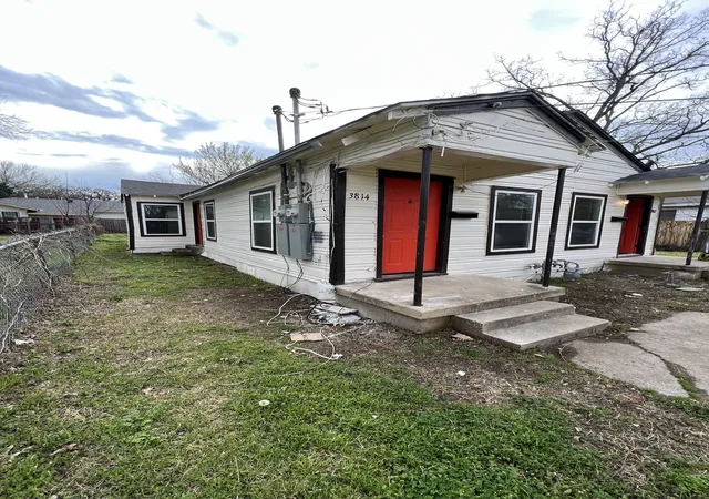 Photo 2 of Multi family home for sale at 3812 Hancock St, Dallas, TX 75210 | MLS# 21255673 | Listing updated on 2026-09-15