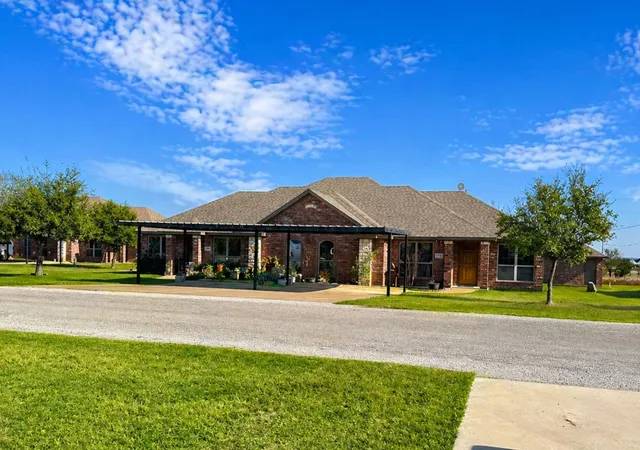 Photo 4 of House for sale at 171-187 Gibson Ln #171 - 187 Odd Numbers, Weatherford, TX 76088 | MLS# 21254906 | Listing updated on 2026-07-20