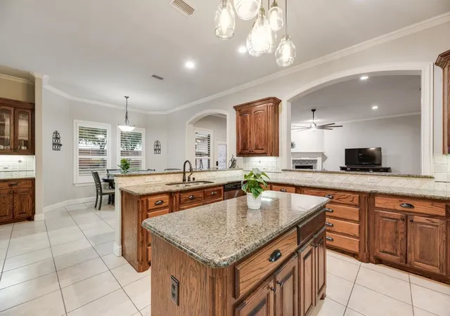 Photo 3 of Single family home for sale at 1613 Woodlawn Ave, Royse City, TX 75189 | MLS# 21255163 | Listing updated on 2026-07-12