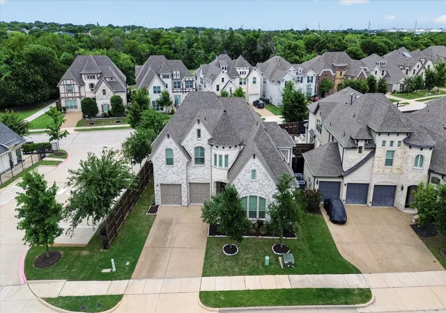 Photo 2 of Single family home for sale at 4817 Cedar Creek Dr, Mc Kinney, TX 75070 | MLS# 21252366 | Listing updated on 2026-10-01