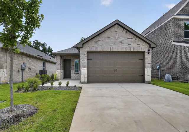 Photo 1 of Single family home for sale at 937 Jefferson Wy, Sherman, TX 75090 | MLS# 21255788 | Listing updated on 2026-10-01