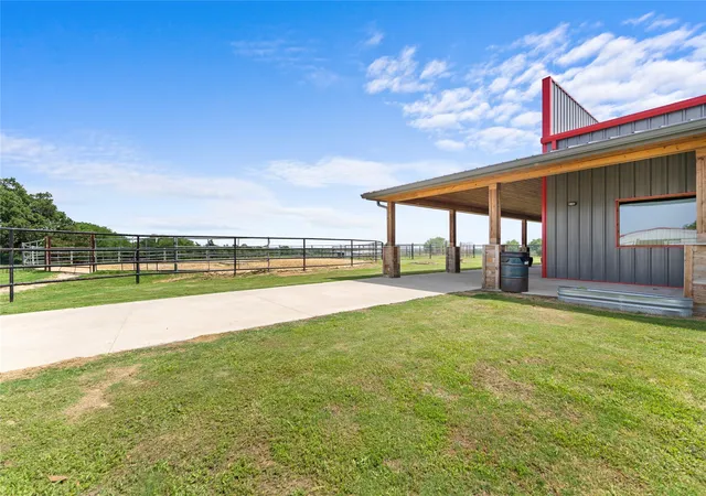 Photo 4 of House for sale at 163 County Road 3106, Campbell, TX 75422 | MLS# 21255819 | Listing updated on 2026-09-30