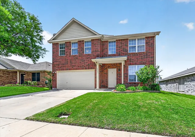 Photo 2 of Single family home for sale at 5961 Bridal Trl, Fort Worth, TX 76179 | MLS# 21255707 | Listing updated on 2026-07-11