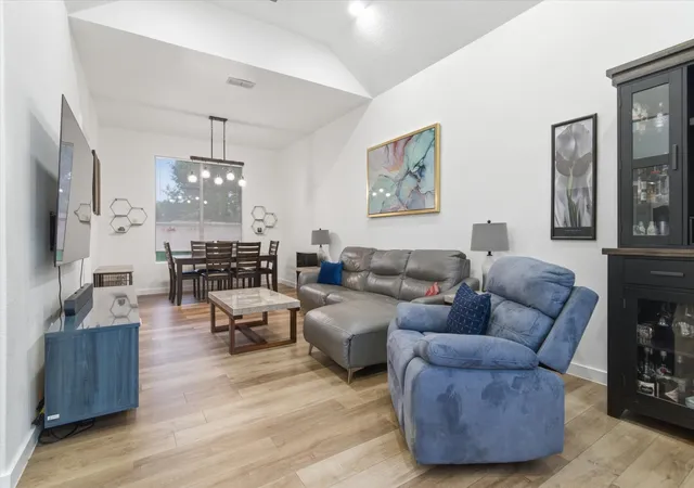 Photo 3 of Sale Pending at 1508 Park Chase Ave, Arlington, TX 76011 | MLS# 21255877 | Listing updated on 2026-07-15