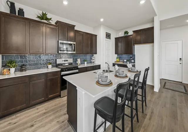 Photo 4 of Sale Pending at 403 Epiphany Ln, Lavon, TX 75166 | MLS# 21255951 | Listing updated on 2026-08-18