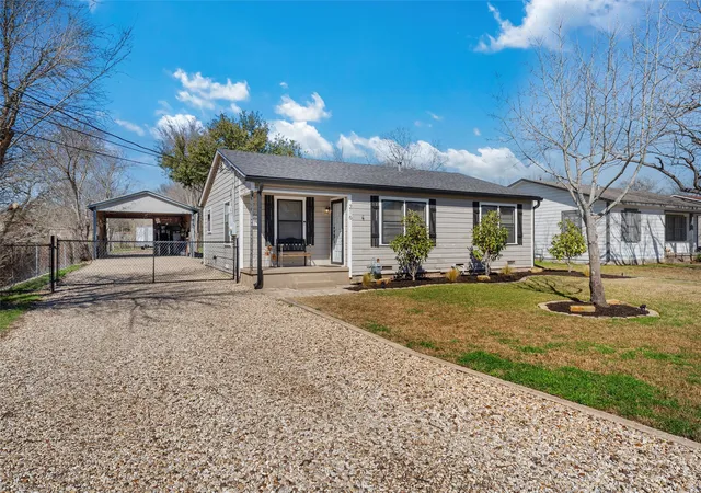 Homes for sale in Lacy Lakeview, TX | 216 Avenue I, Lacy Lakeview, TX 76705 | MLS# 21254094