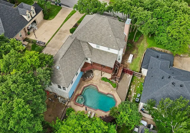 Photo 3 of Single family home for sale at 3323 Shellbrook Ct, Arlington, TX 76016 | MLS# 21255409 | Listing updated on 2026-08-23