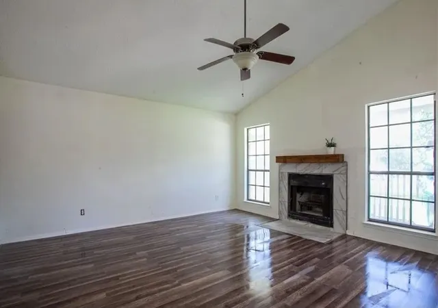 Photo 3 of Single family home for sale at 3302 Green Valley Dr, Killeen, TX 76542 | MLS# 21256105 | Listing updated on 2026-09-02