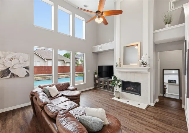 5th image of 5573 Seabury Dr, Fort Worth, TX 76137 | MLS# 21255321