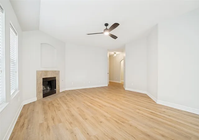 Photo 4 of Single family home for sale at 2906 Holly Ln, Wylie, TX 75098 | MLS# 21256121 | Listing updated on 2026-09-25