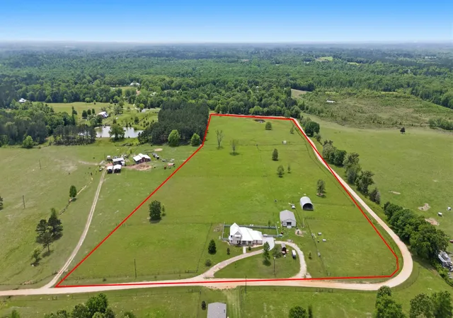 Homes for sale in Troup, TX | 219 W Twin Creeks Trl, Troup, TX 75789 | MLS# 21253626