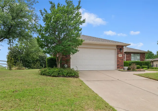Homes for sale in Denton, TX | 10108 Serene Ct, Denton, TX 76207 | MLS# 21255288