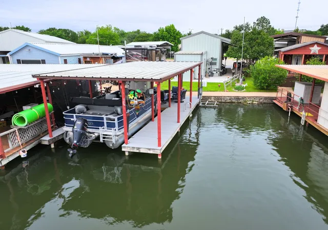 Homes for sale in Granbury, TX | 419 Brazos Harbor Dr, Granbury, TX 76048 | MLS# 21255775