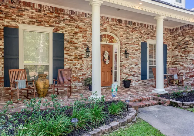 Photo 4 of Single family home for sale at 1215 Bay Ridge Dr, Benton, LA 71006 | MLS# 21254841 | Listing updated on 2026-08-24