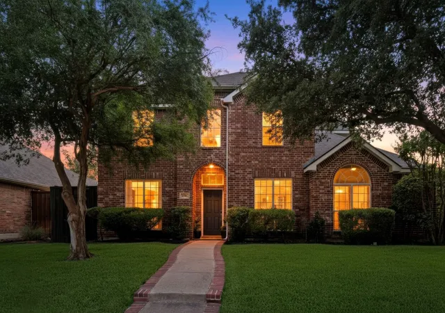 Photo 2 of Sale Pending at 2701 Bandolier Ln, Frisco, TX 75033 | MLS# 21256184 | Listing updated on 2026-07-27