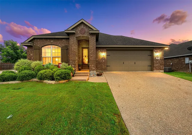 Homes for sale in Robinson, TX | 427 Paso Fino St, Robinson, TX 76706 | MLS# 21255957