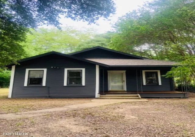 Photo 1 of Single family home for sale at 636 W 72nd St, Shreveport, LA 71106 | MLS# 21256334 | Listing updated on 2026-07-07