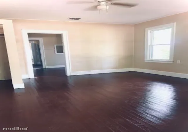 Photo 2 of Single family home for sale at 636 W 72nd St, Shreveport, LA 71106 | MLS# 21256334 | Listing updated on 2026-07-07