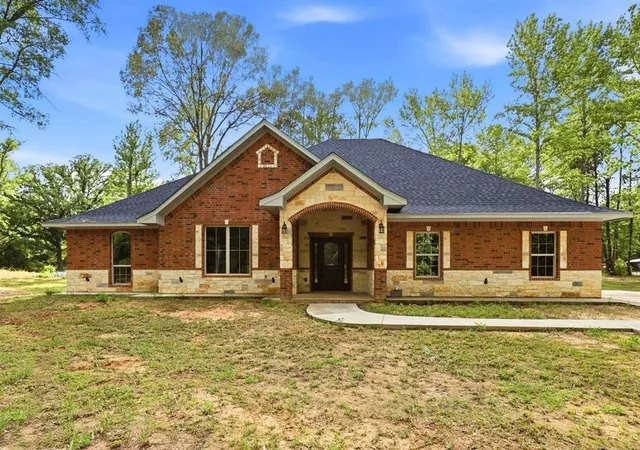 Photo 1 of Single family home for sale at 437 County Road 1660, Mount Pleasant, TX 75455 | MLS# 21255595 | Listing updated on 2026-07-18