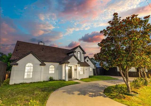 Photo 1 of Single family home for sale at 3304 Inwood Rd, Dallas, TX 75235 | MLS# 21253745 | Listing updated on 2026-09-04